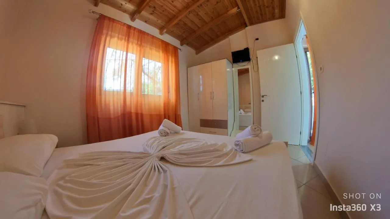 Apartment Zace Studios Ksamil